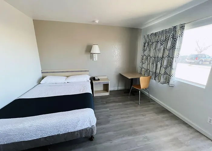 6-holbrook, Az 3* Holbrook